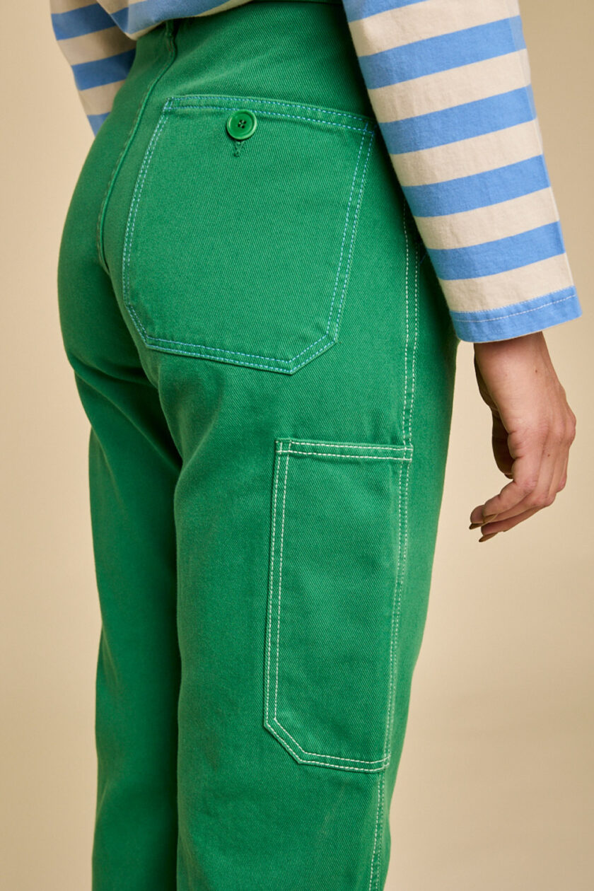 Pantalon Éclore, couleur verte, vue de dos, Graine collection SS25